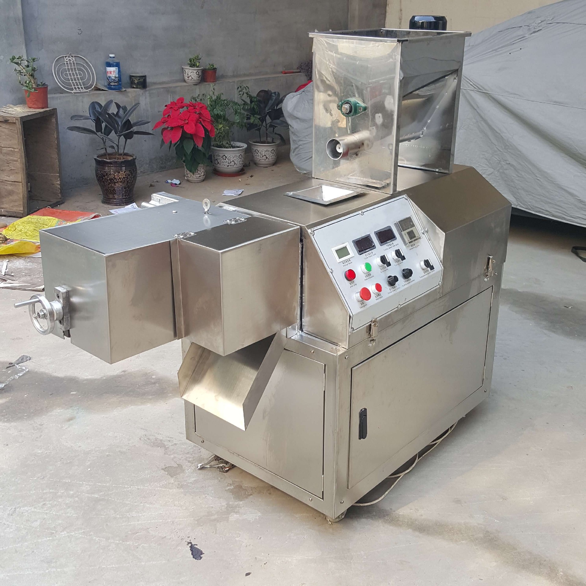 corn extruder