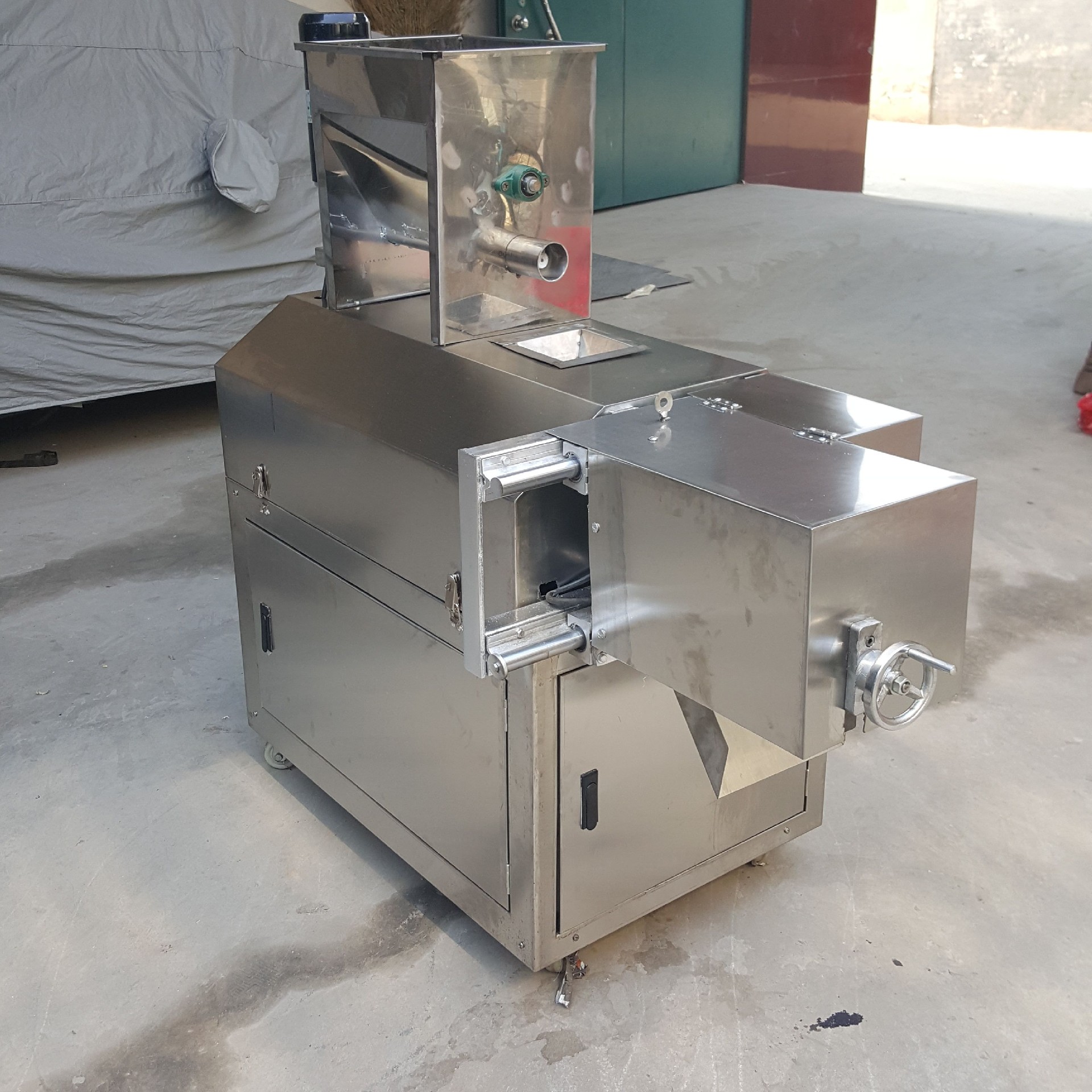 corn extruder machine