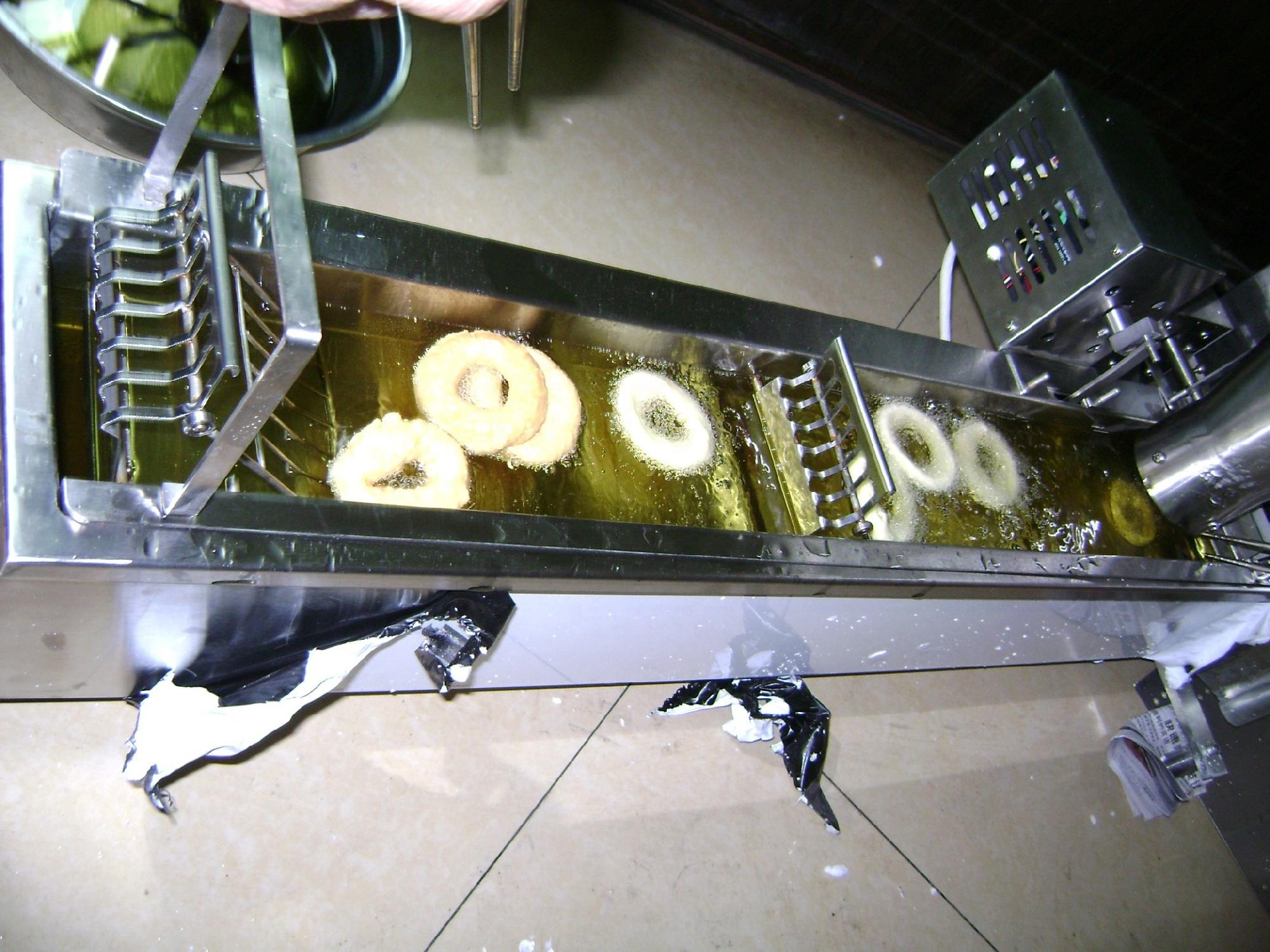 donut making machine 1